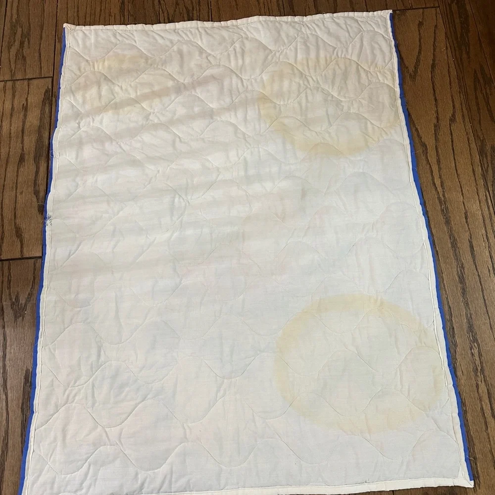 Vintage 80s 90s Baby Quilt 3 Bunnies in a Basket 31x41” Stains See Pictures